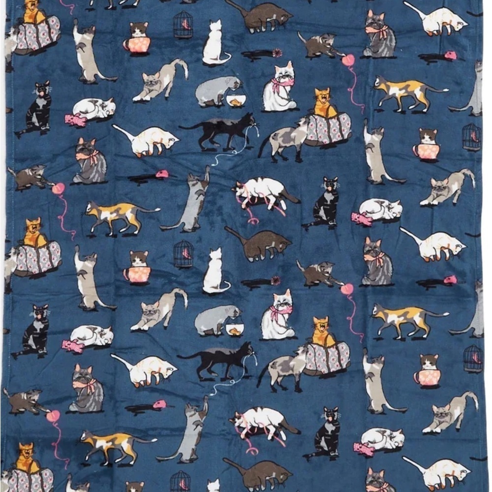 π Vera Bradley Catβs Meow Plush Cozy Fleece Throw Blanket 80β x 50β Blue - Picture 3 of 5